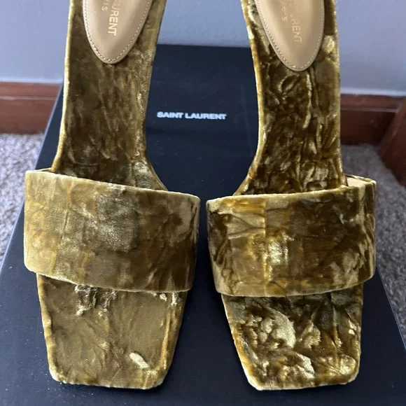 Saint Laurent velvet mules - Picture 4 of 7